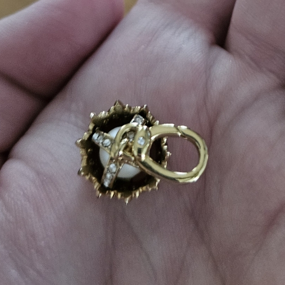 Rare New Juicy Couture Gold Tone C Crown Mini Charm With Pearl And J - Picture 6 of 16
